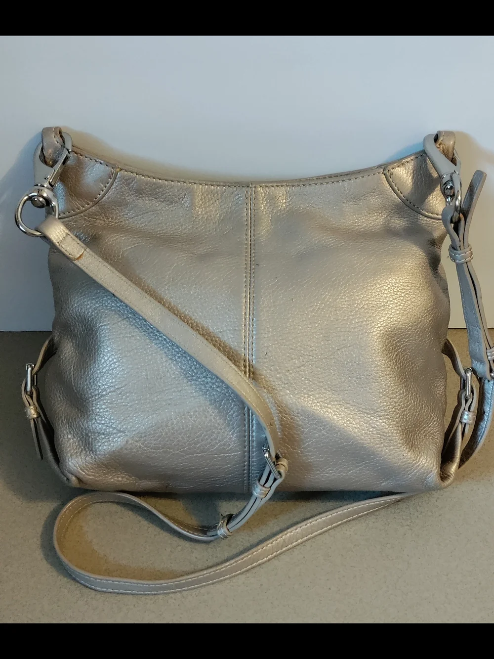 Dooney & Bourke brand dooney